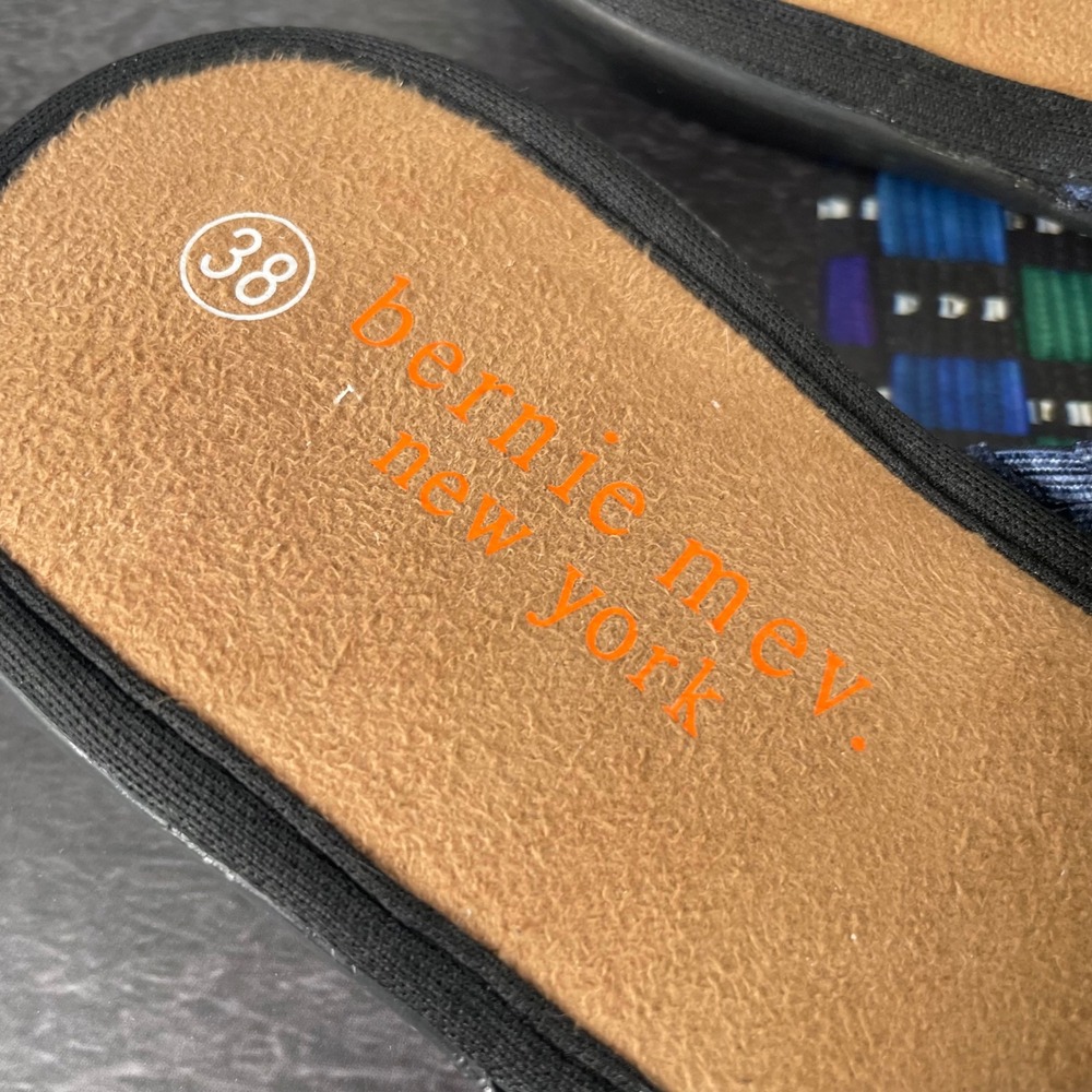Bernie Mev New York Woven Elastic Slide Sandals Blue Denim Memory Foam Size 38 - Picture 4 of 6